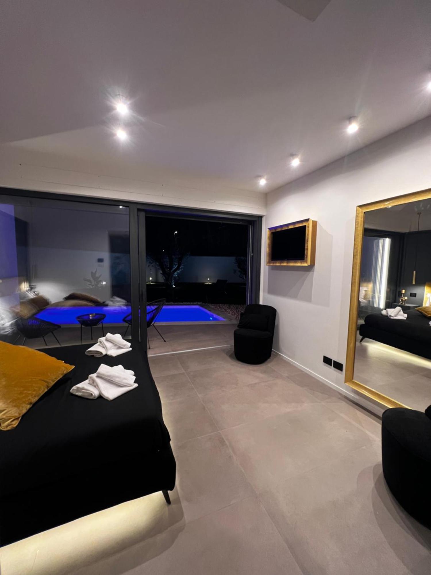Luxury In The Jungle Villa Formello Exteriör bild